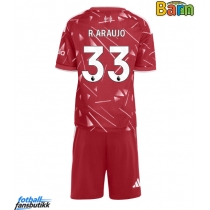 Liverpool Ronald Araujo #33 Hjemmedraktsett Barn 2026-27 Kortermet (+ Korte bukser)